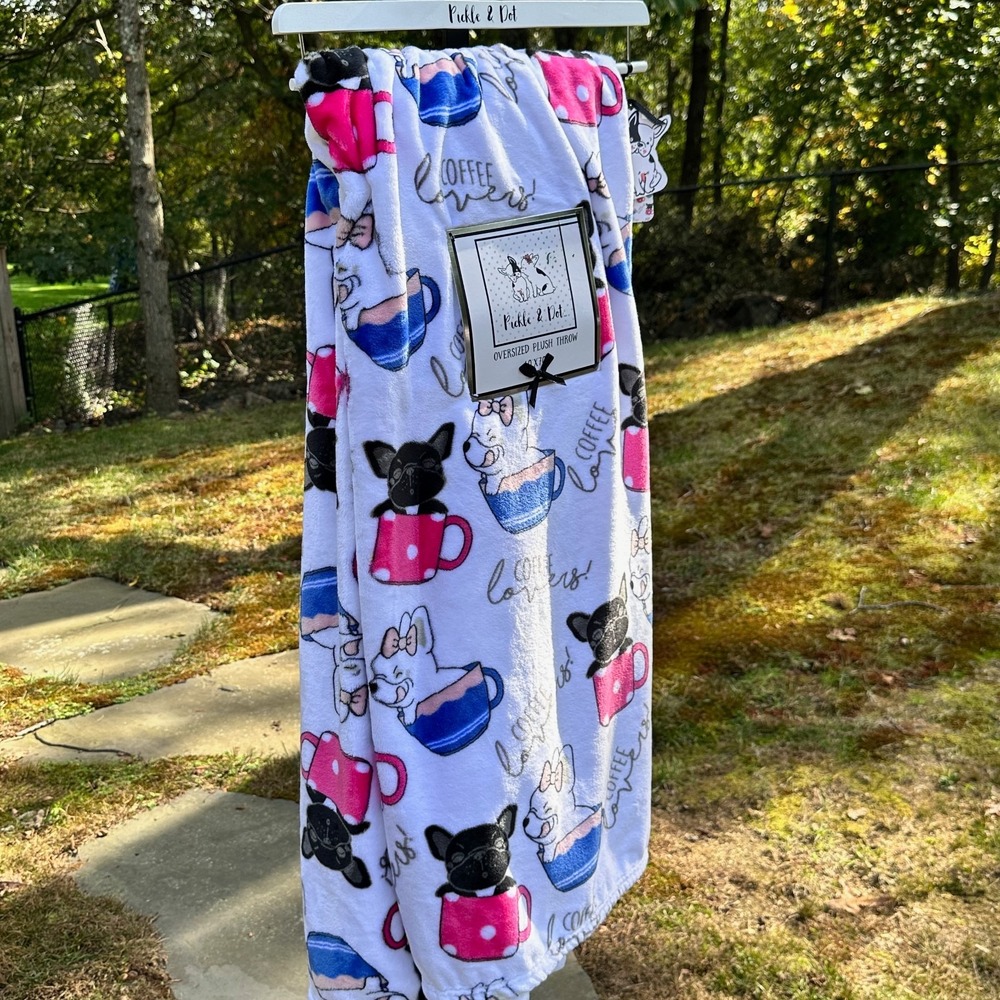 Pickle & Dot Frenchie French Bulldog "Coffee Lover" Oversized Throw Blanket NWT